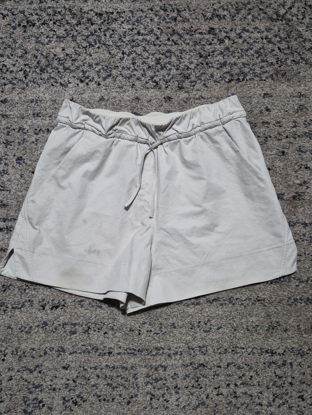lululemon athletica Women's Light Cream Drawstring Athletic Shorts